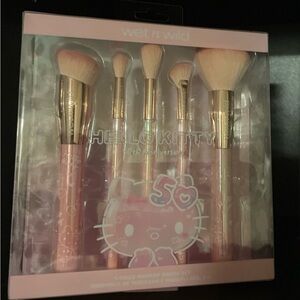 wet n wild Hello Kitty 50th Anniversary Brush Set - Pink and Gold